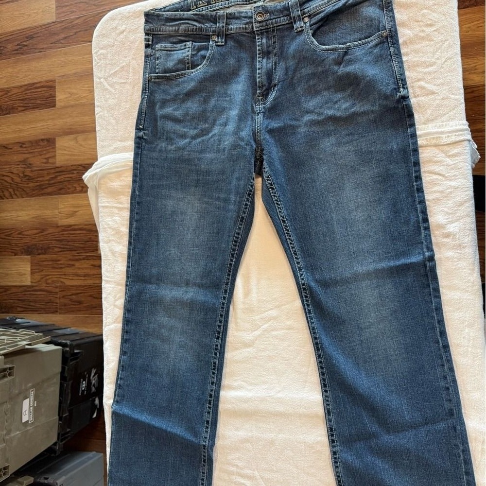 TK Axel Slim Boot 38x32 Medium Wash Jeans